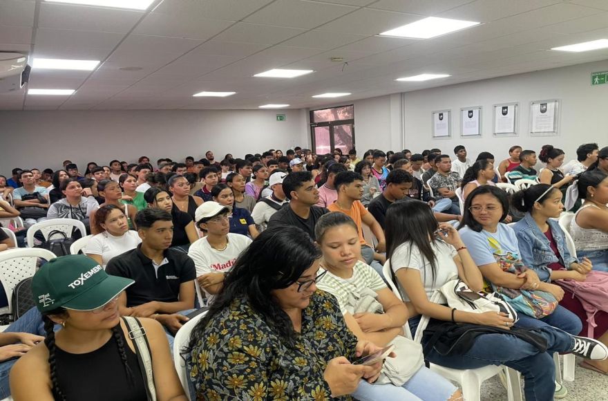 Gobernación del Atlántico intensifica campaña de consumo responsable de licor y cigarrillos en universidades