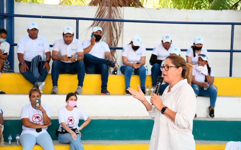 Fotografía Secretaria de salud en campaña contra el dengue