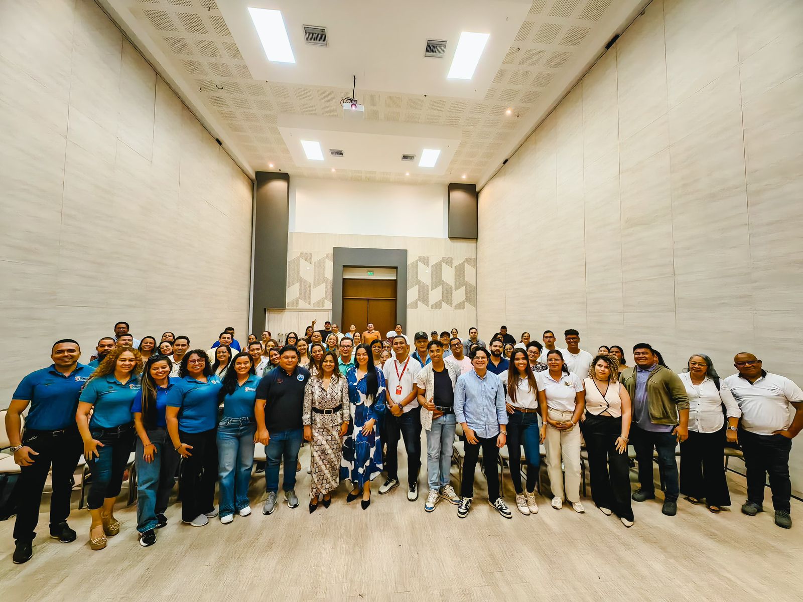 Docentes del Atlántico durante el lanzamiento de “Reto Maestro” Docentes del Atlántico durante el lanzamiento de “Reto Maestro”