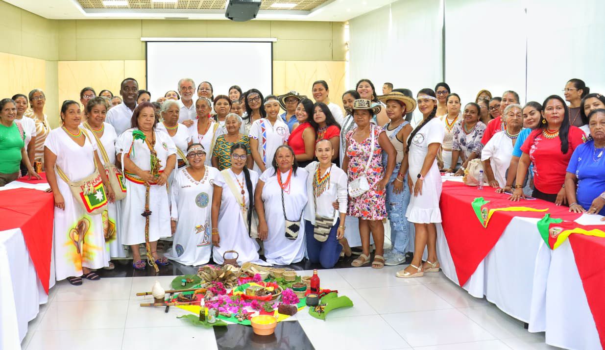 Gobernación del Atlántico conmemora el Día Internacional de la Mujer Indígena con anuncio de inversión nacional para fortalecer su política pública