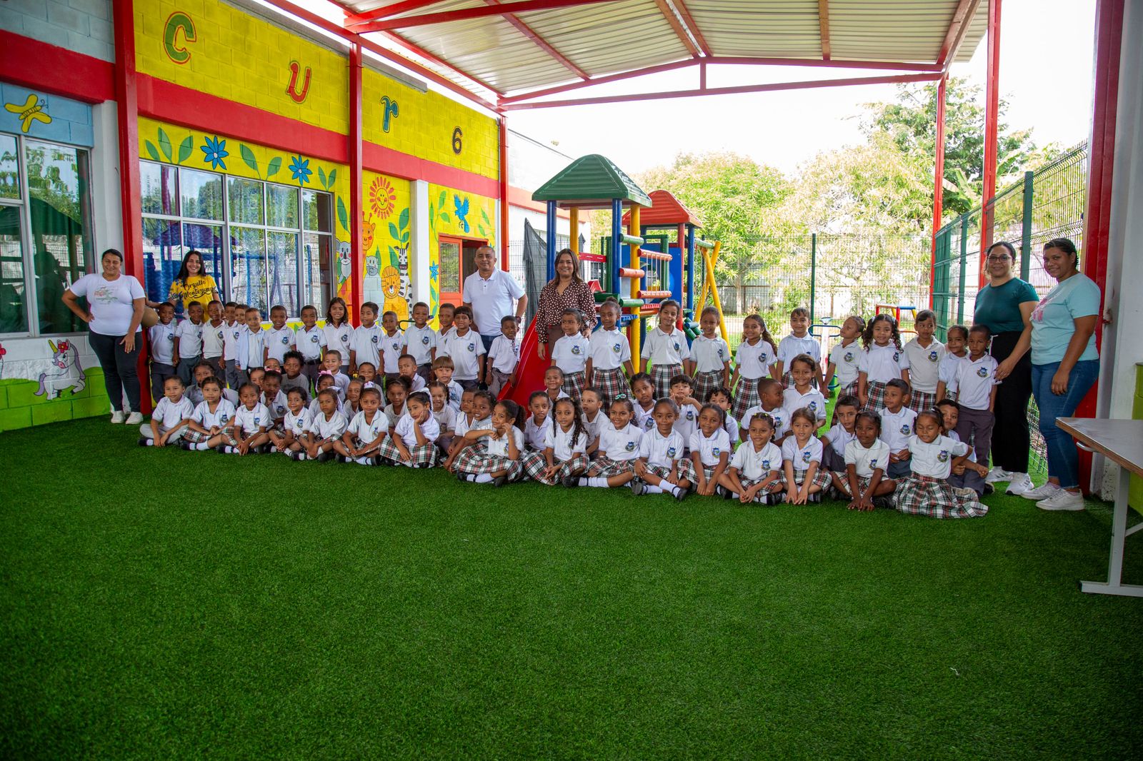 Atlántico se alista para “Mi Colegio Bacano” con el propósito de fortalecer la calidad educativa
Atlántico se alista para “Mi Colegio Bacano” con el propósito de fortalecer la calidad educativa