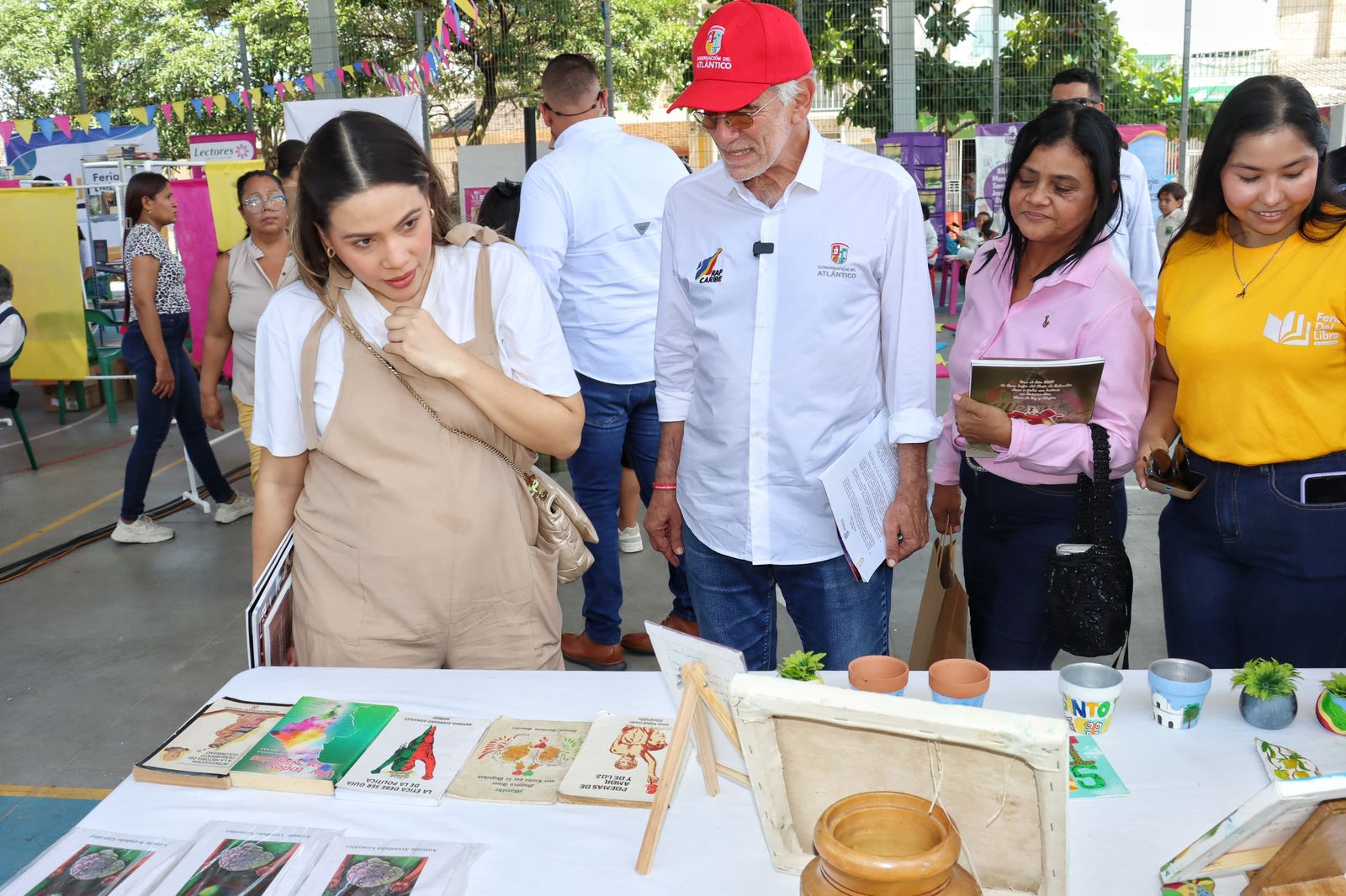 Santo Tomás se consolida como epicentro cultural del Atlántico con la VI Feria del Libro “Palabras al Corazón Santo Tomás se consolida como epicentro cultural del Atlántico con la VI Feria del Libro “Palabras al Corazón