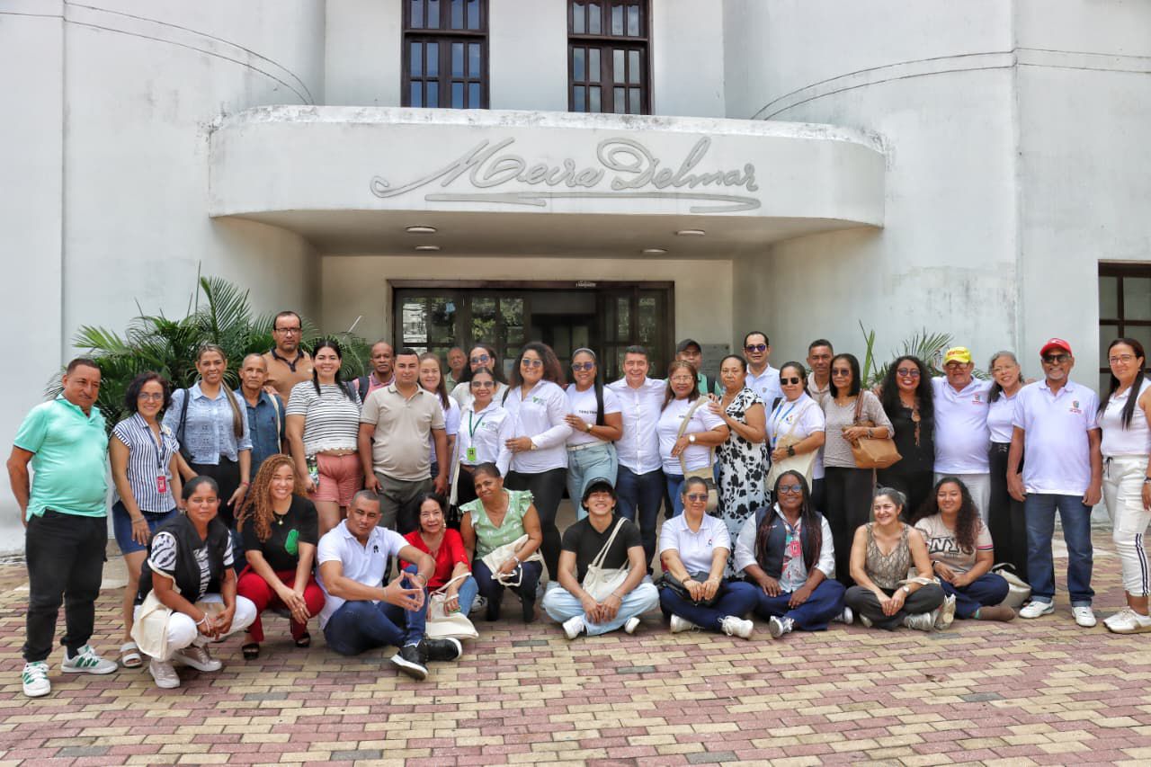 Gobernación impulsa la lectura en el Encuentro Departamental de Bibliotecas del Atlántico Gobernación impulsa la lectura en el Encuentro Departamental de Bibliotecas del Atlántico
