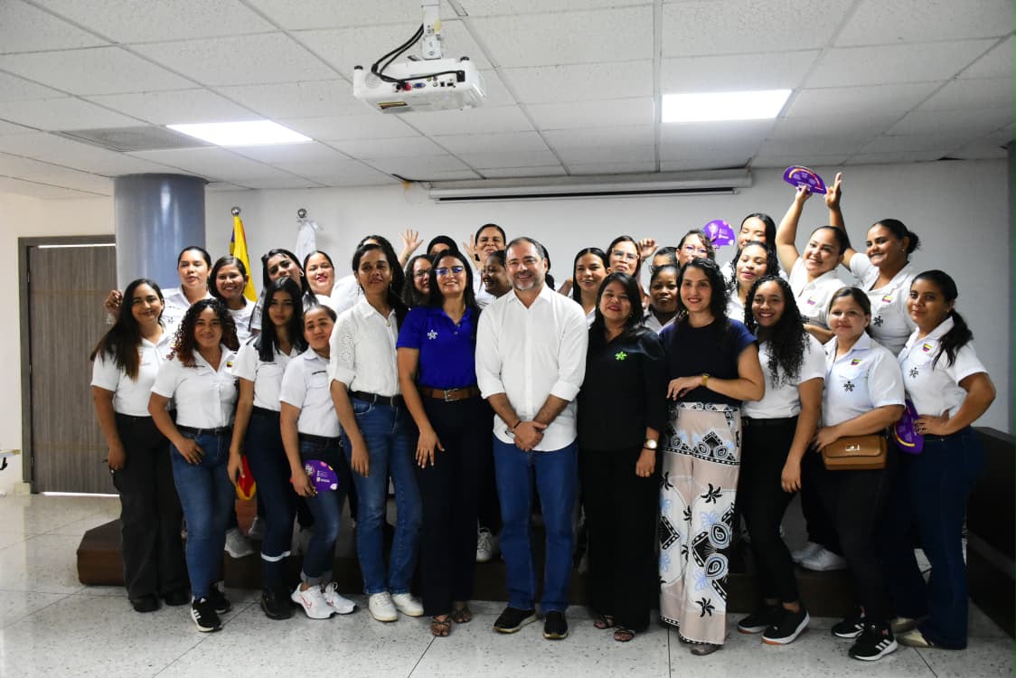 Gobernación del Atlántico financia licencias de conducción a mujeres del proyecto ‘Ellas Transforman Industria y Territorio Gobernación del Atlántico financia licencias de conducción a mujeres del proyecto Ellas Transforman Industria y Territorio