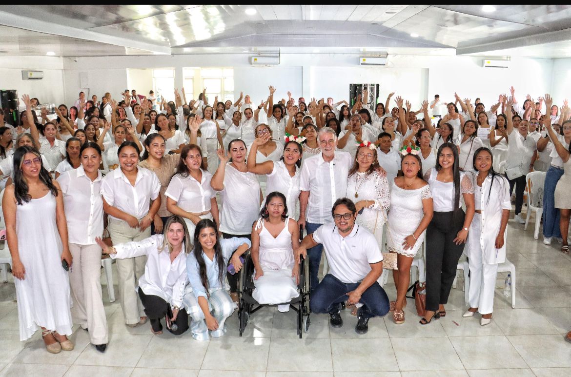 Gobernador Verano impulsa autonomía económica de 150 emprendedoras con el cierre de “Soy una Mujer que Brilla” Gobernador Verano impulsa autonomía económica de 150 emprendedoras con el cierre de “Soy una Mujer que Brilla”