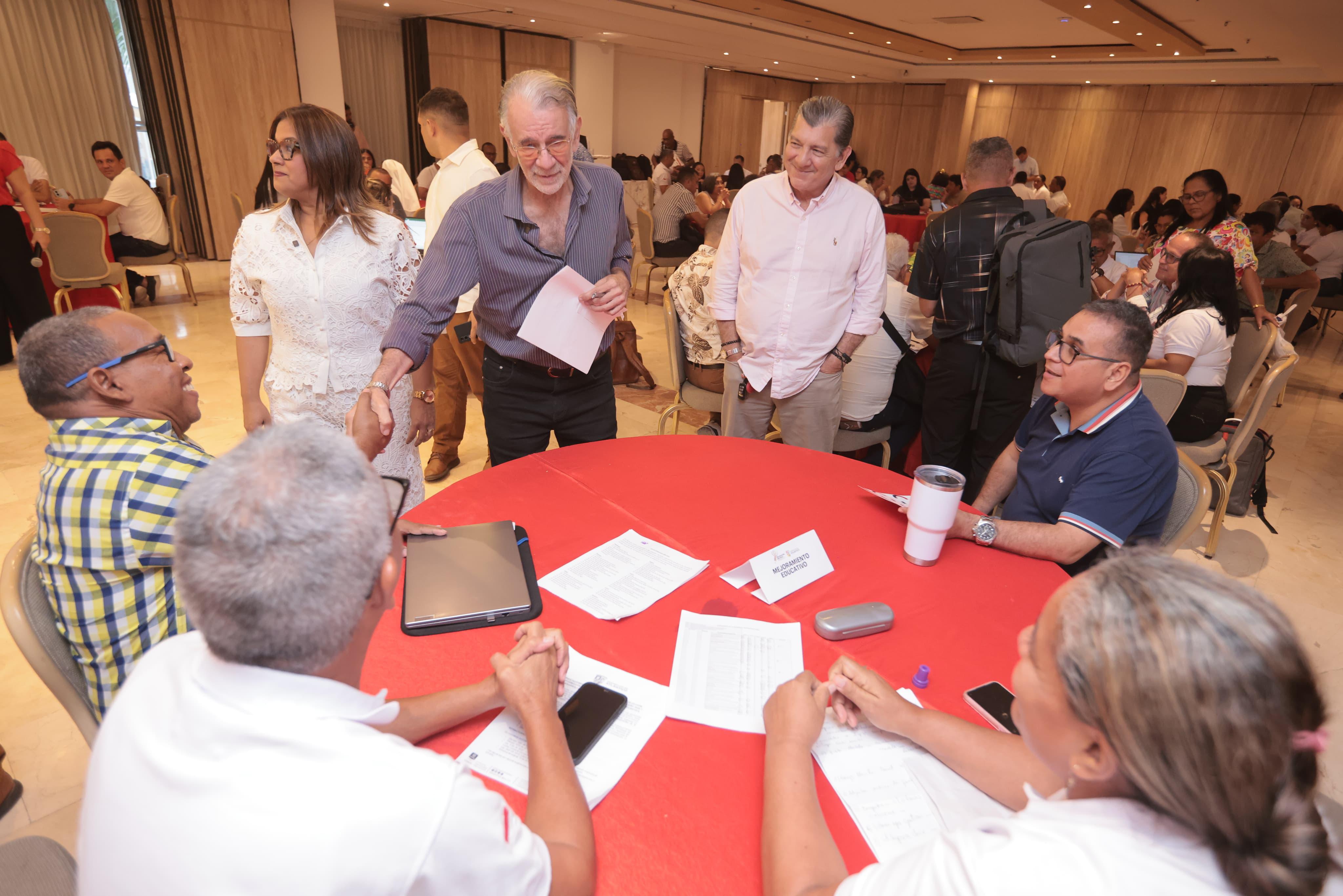Atlántico traza ruta educativa planificada en histórica jornada de descentralización 2026 Atlántico traza ruta educativa planificada en histórica jornada de descentralización 2026