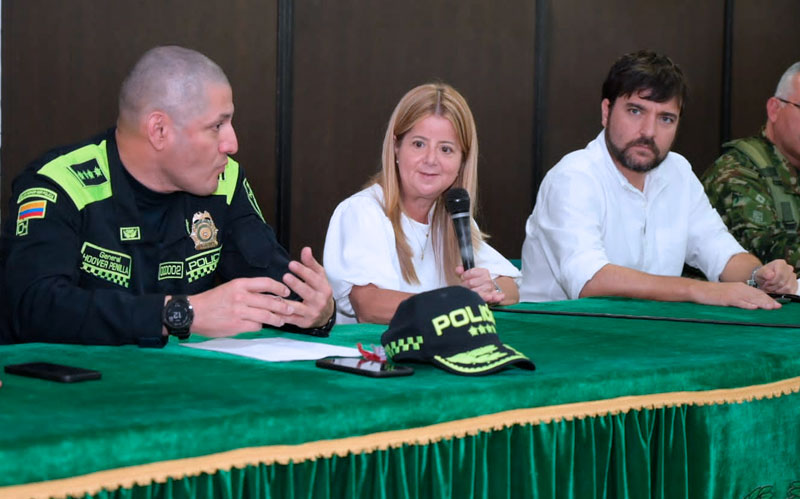 Fotografía de consejo extraordinario de seguridad con participación de la gobernadora Elsa noguera