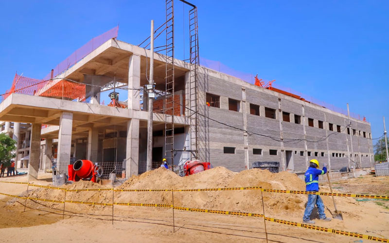 Fotografia de construcción de hospital