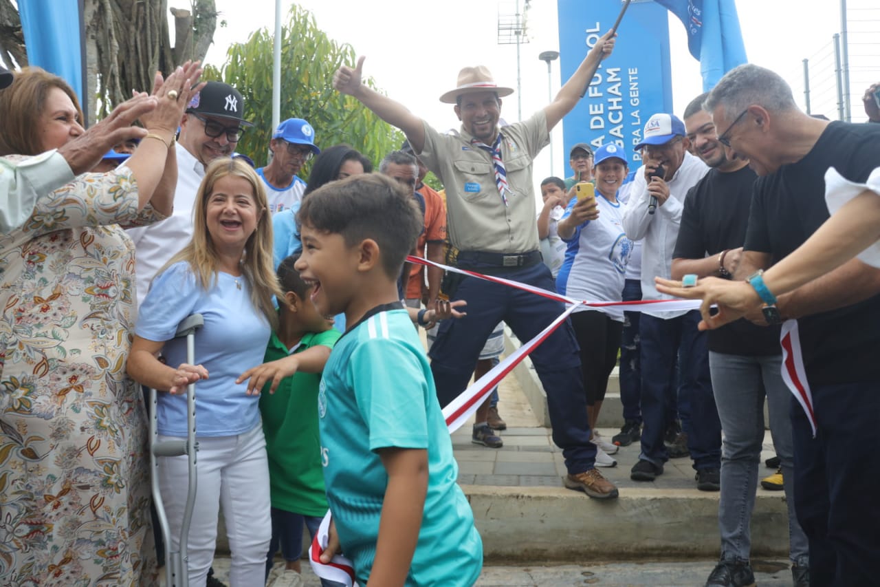 Atlantico entregamos la nueva cancha Salim Gacham en Campeche