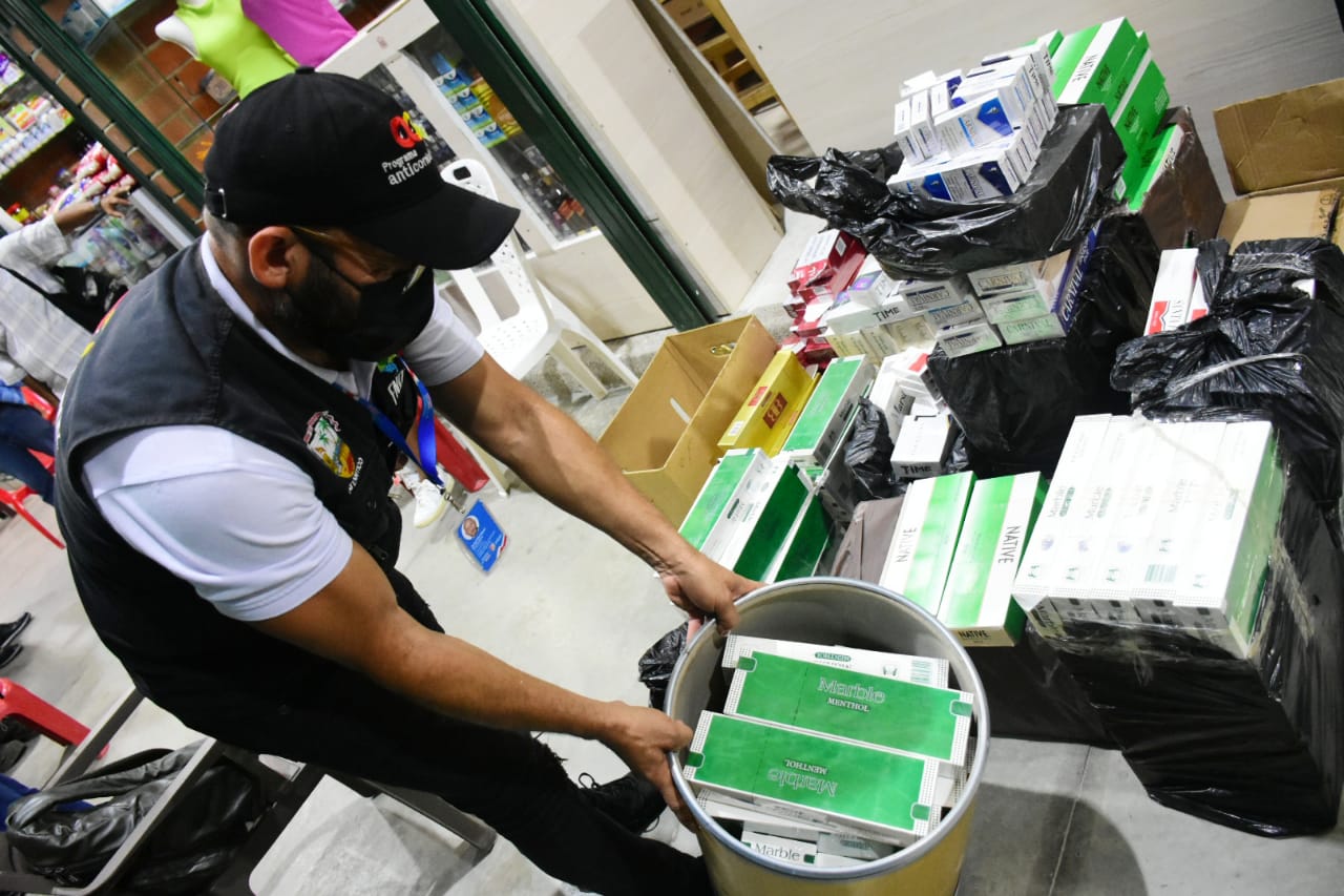 Atlantico decomisado mas de 15 mil unidades licor ilegal y cigarrillos de contrabando jpeg