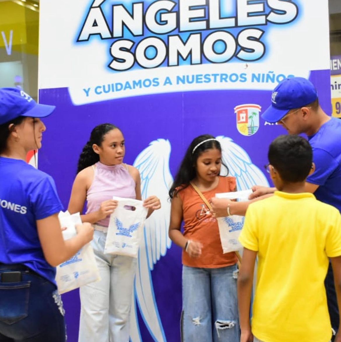 Es importante verificar el consumo de golosinas seguras, que sus empaques no se hallen vulnerados o alterados. Atlantico Dia de los Angelitos y Halloween