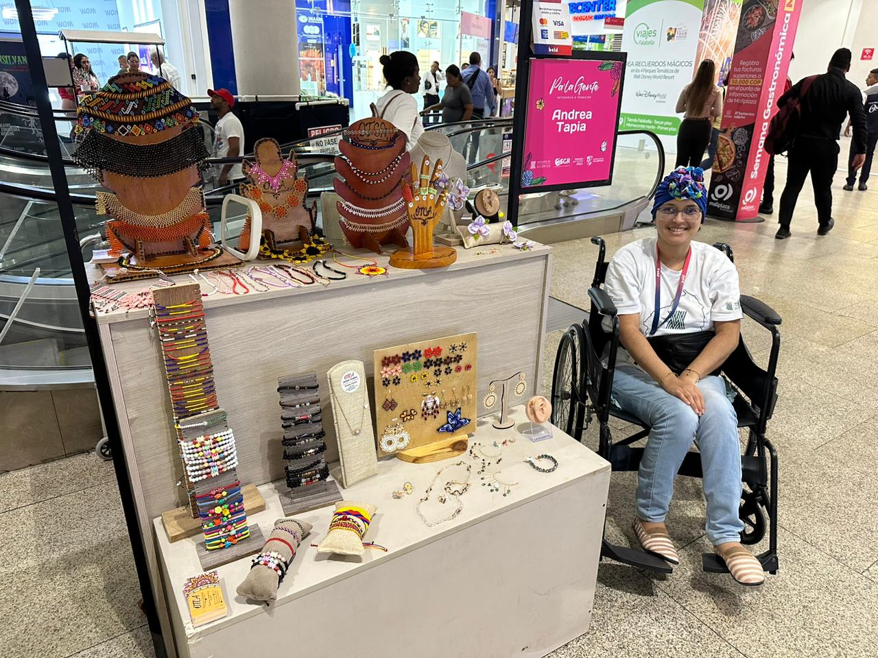 Desde este viernes 22 y hasta el domingo 24 de septiembre, en el centro comercial Mall Plaza Buenavista de Barranquilla Atlantico Feria de Artesanias para la Gente en el Mall Plaza