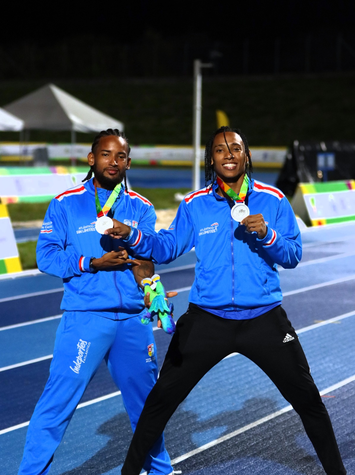 Atlantico Los hermanos Neider y Neiker Abello ganaron medalla de plata en atletismo para el Atlantico