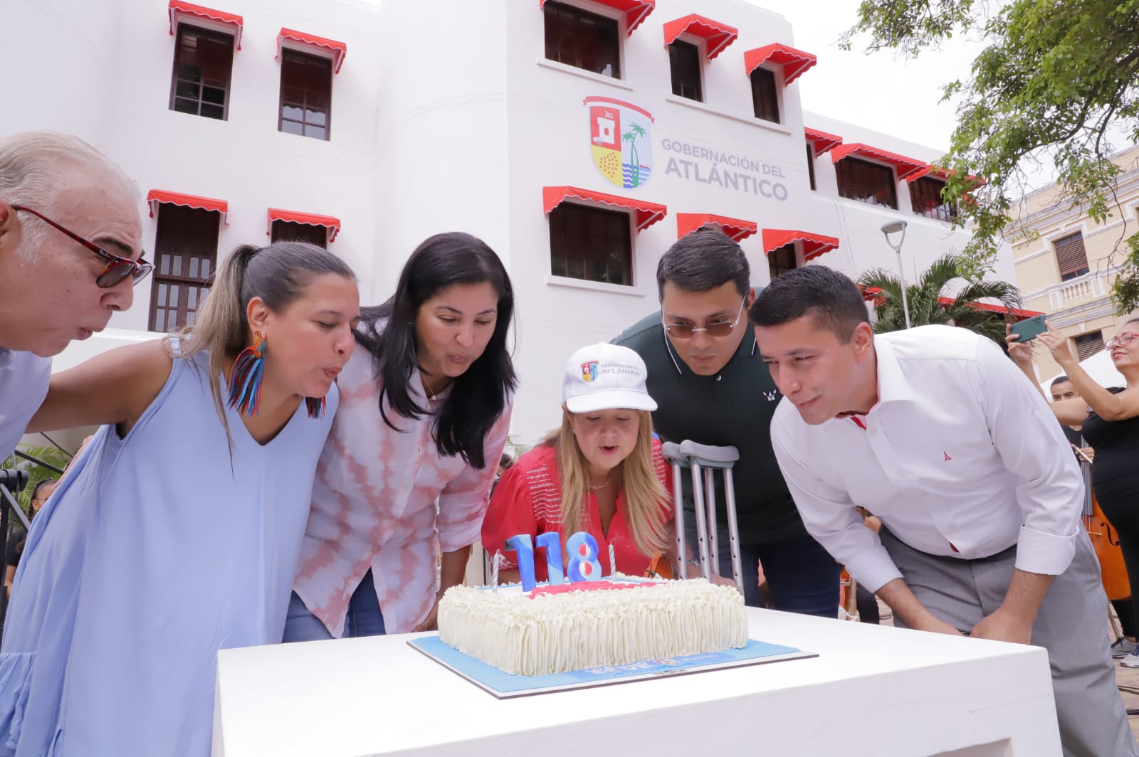 Atlantico entrega la Biblioteca Meira Delmar y el Museo del Atlantico