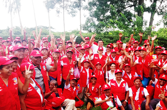 Integrantes de la Red de Voluntarios de Adulto Mayor
