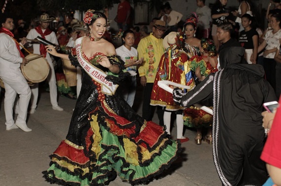 Reina del Carnaval del Atlántico presidió homenaje al Gran Caporal Humberto Pernett
