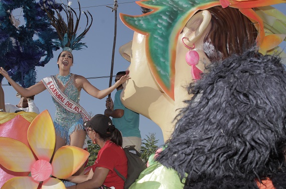 Reina del Carnaval del Atlántico participó en Desfile Intermunicipal del Sur