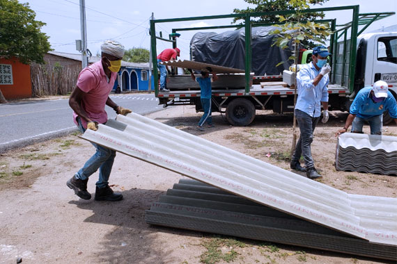 Gobernación brinda asistencias a afectados por vendavales