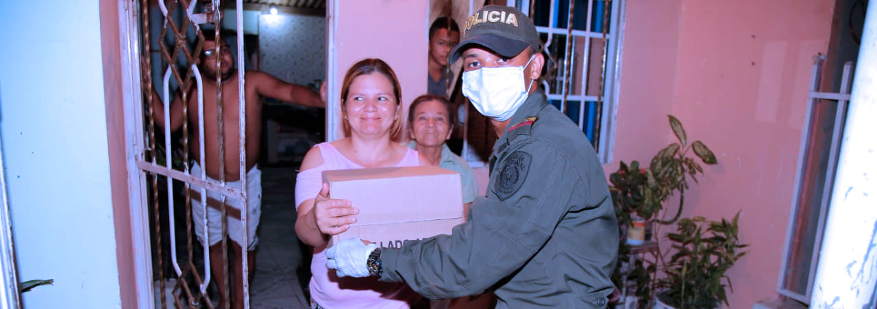 La Administración departamental, en cabeza de Elsa Noguera completó una primera fase asistencias a igual número de familias afectadas por el confinamiento.