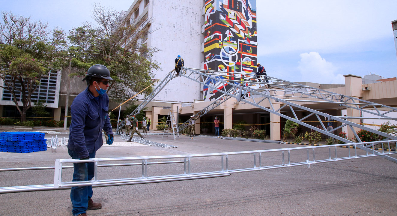 Se prevé que la estructura, que se levanta en un área de 1.000 M2 y que contará con más de 30 toneladas de material, estará lista el próximo 11 de mayo.