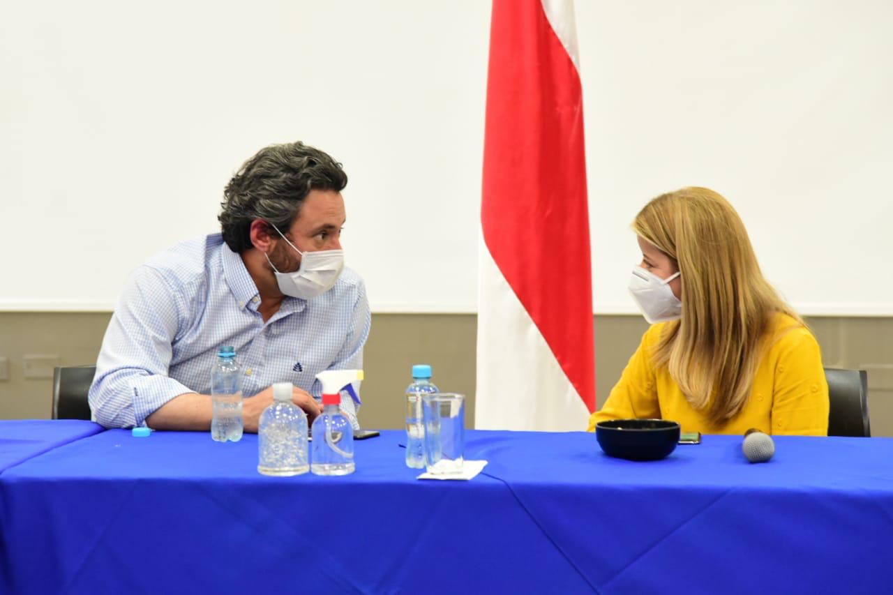 “Decidimos implementar toque de queda y ley seca en todo el departamento a partir de viernes a las 6:00 p.m. hasta el martes a las 5:00 am durante los tres puentes festivos que vienen.