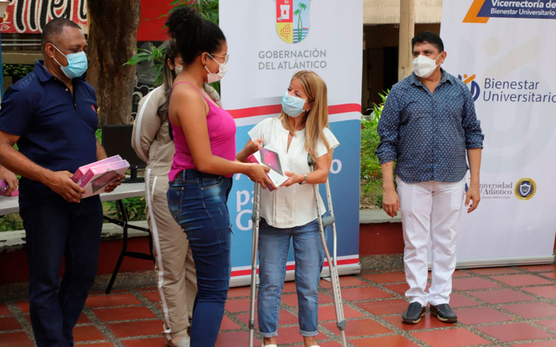 "Completamos 20 mil estudiantes de Uniatlántico que han recibido ayudas tecnológicas", Elsa Noguera