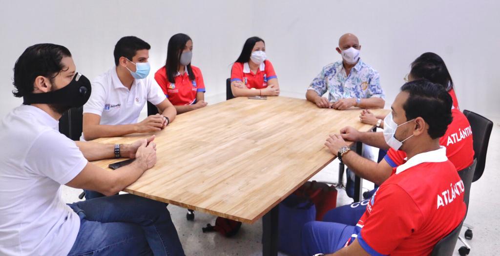 Miembros del CCAD de Indeportes