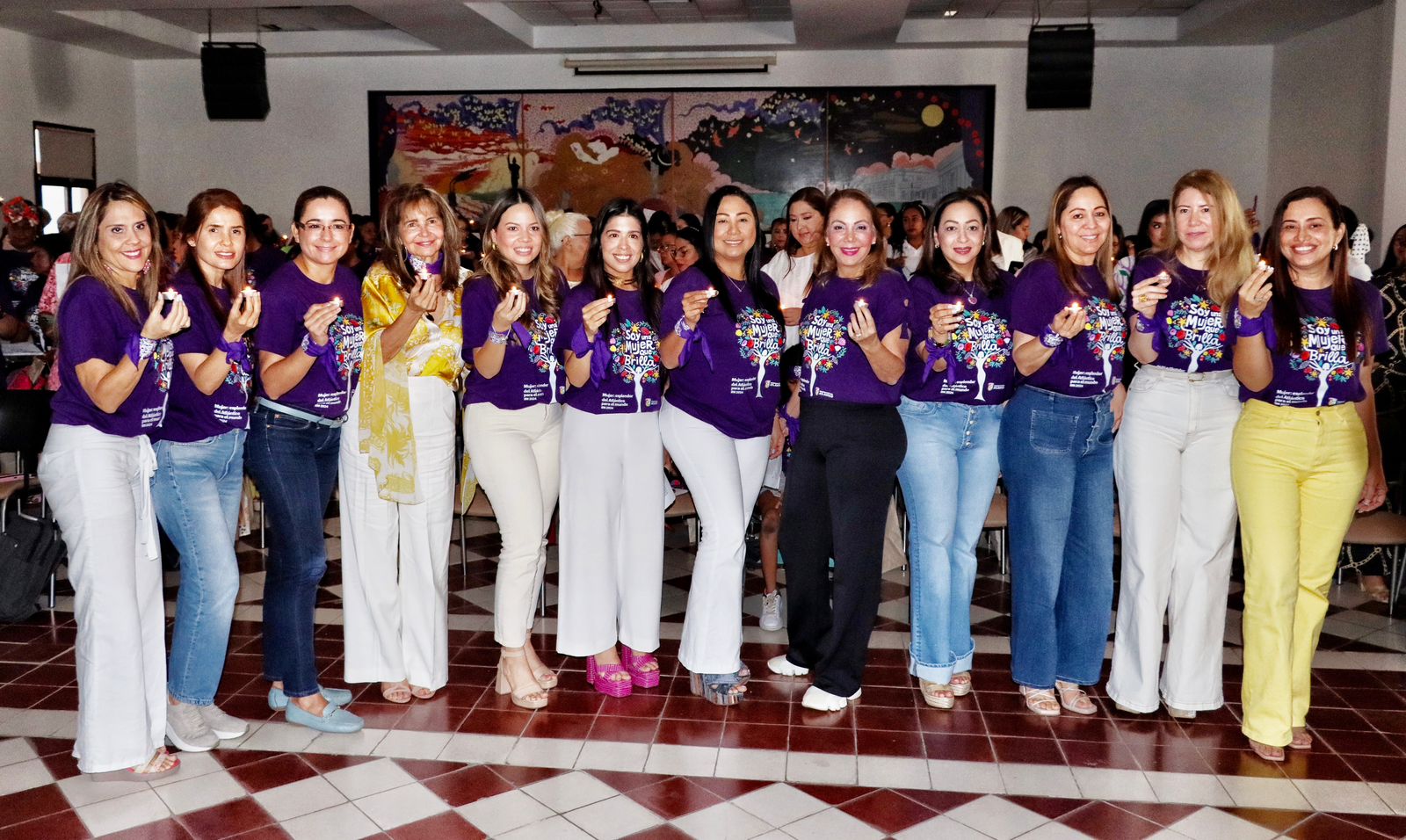 Gobierno de Eduardo Verano invita a las mujeres a caminar juntas para alcanzar metas Marz-0028