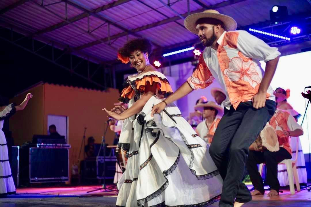 Pareja bailando en el Festival del Son de Pajarito