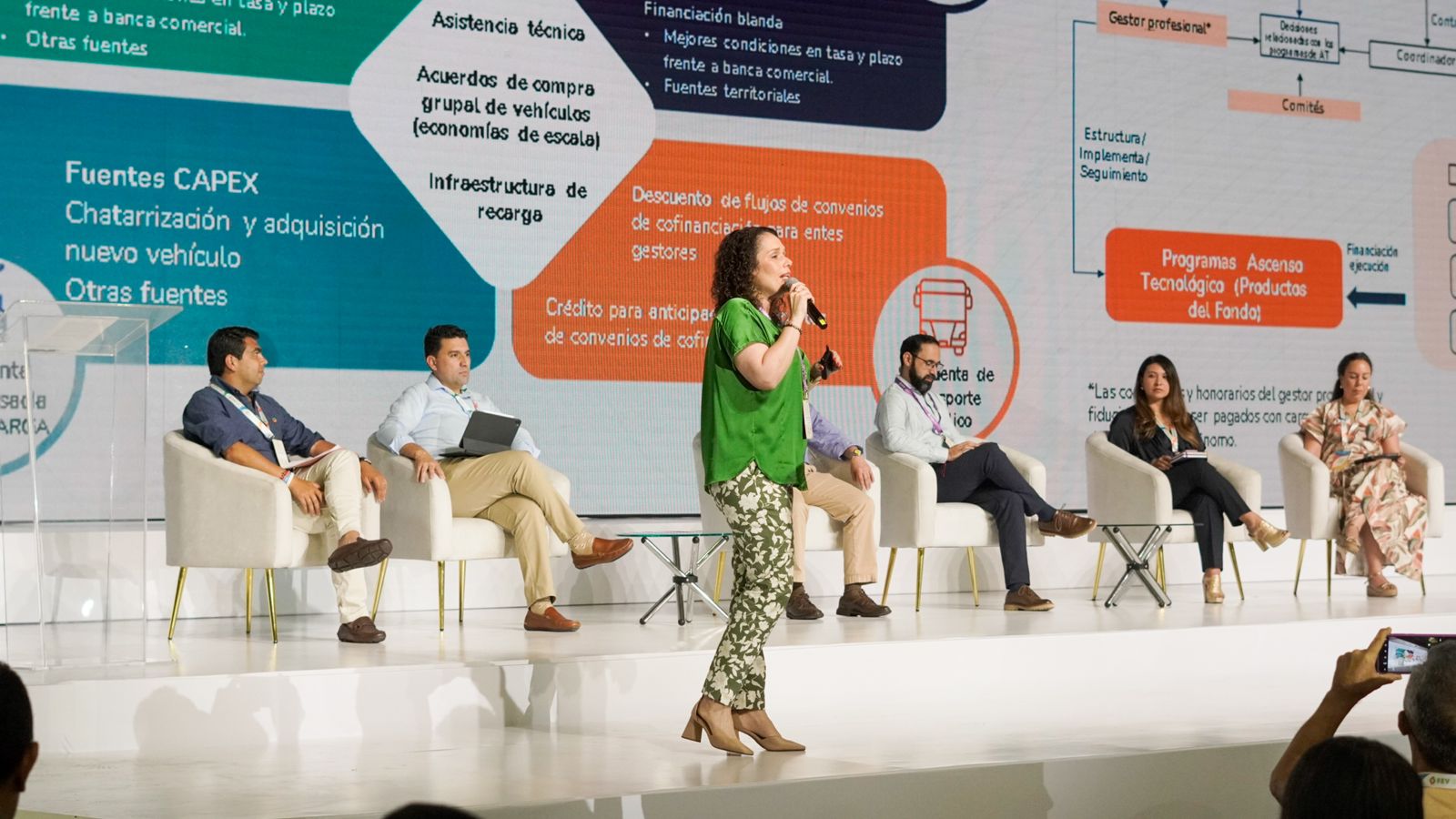 Ministra de Transporte respalda renovación tecnológica en herramientas del Instituto de Tránsito del Atlántico