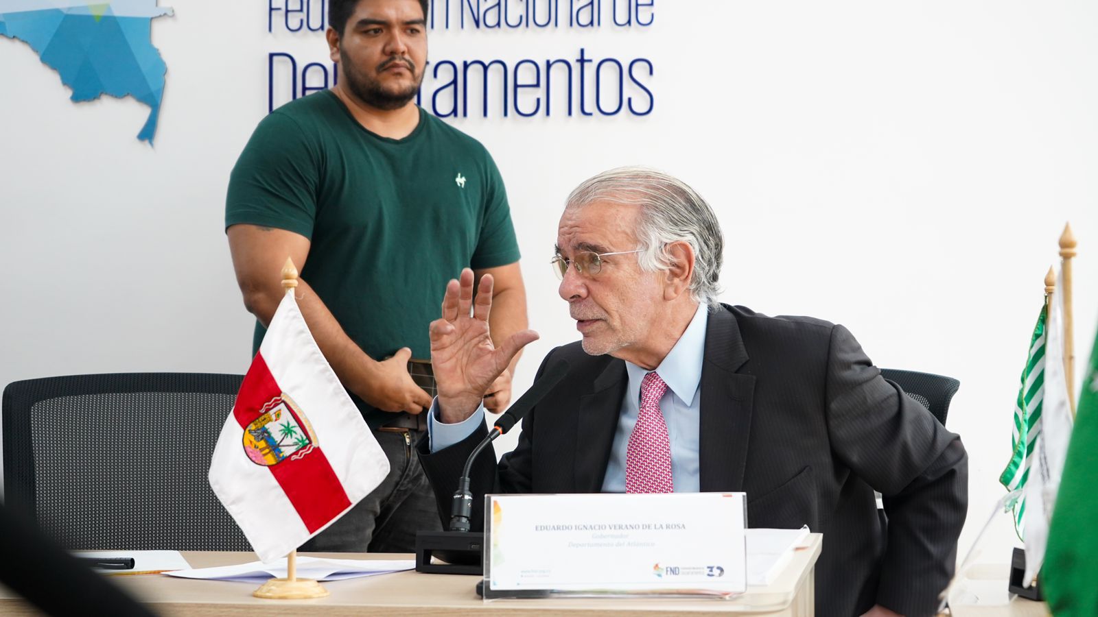 Gobernador Eduardo Verano requiere “franqueza y honestidad” en debate sobre regalías para los territorios