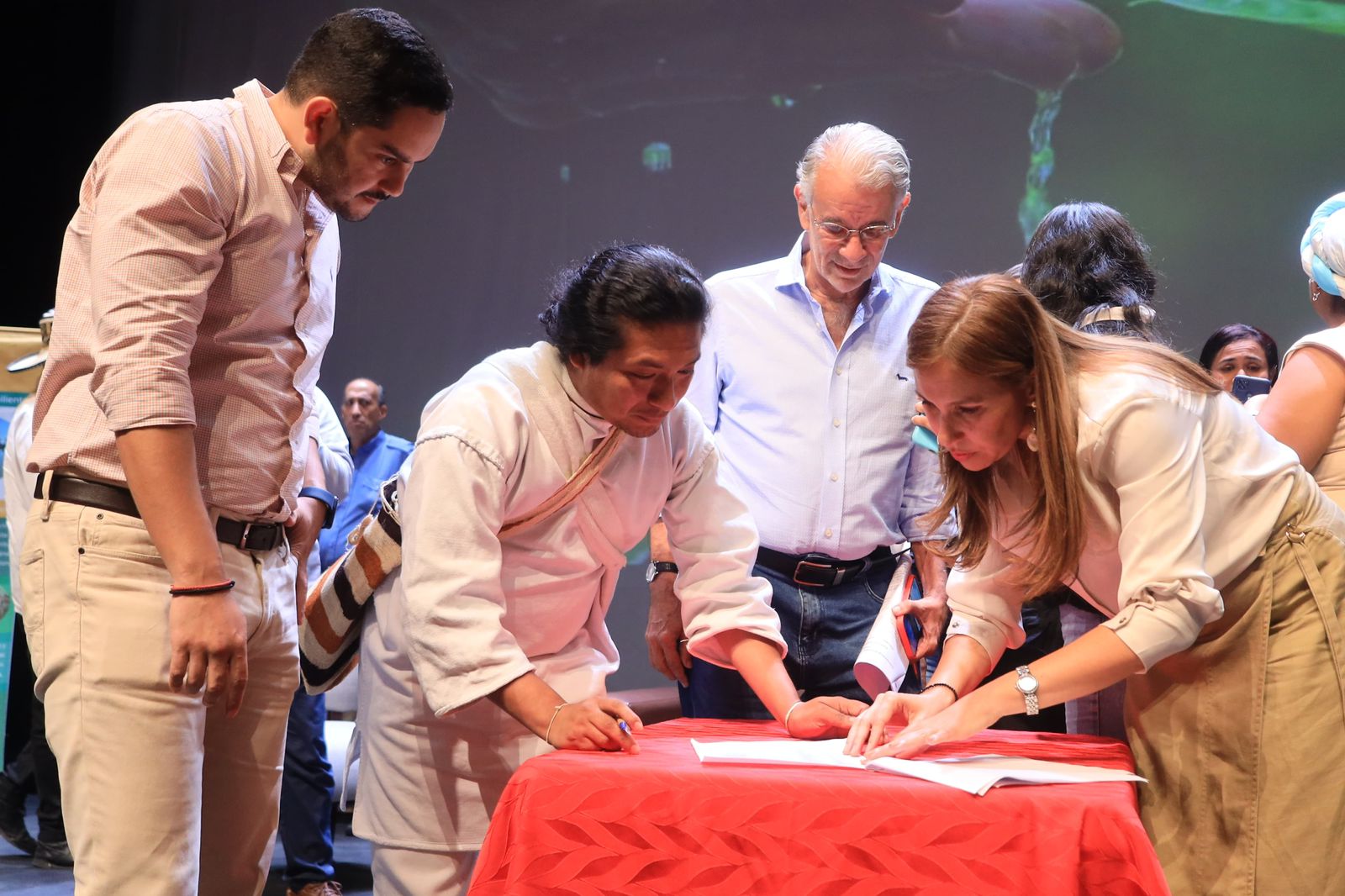 De la mano del gobernador Verano, la región Caribe tiene lista temática para la COP16