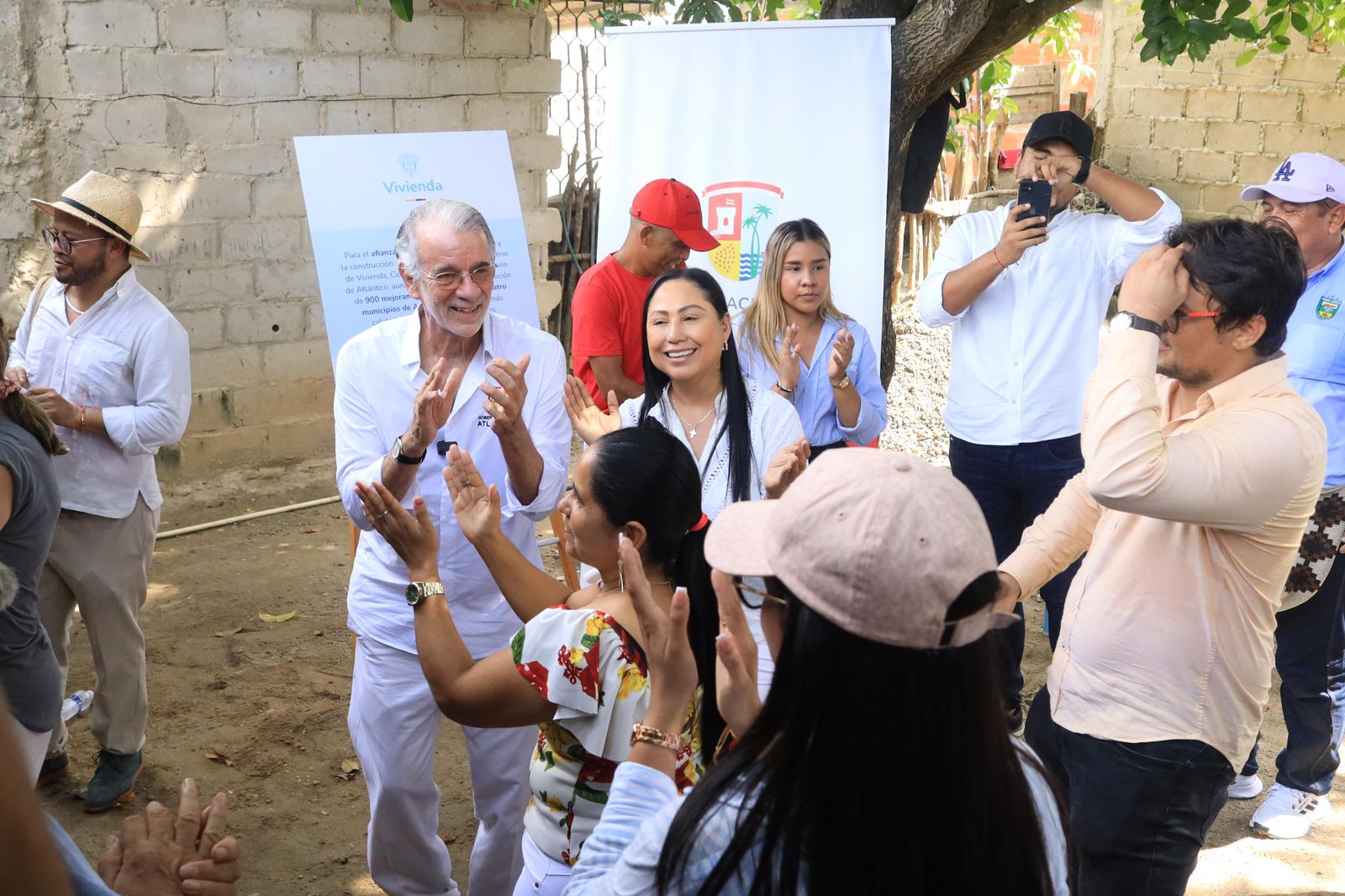 Vienen más mejoramientos de vivienda para el Atlántico: Gobernación y Minvivienda firman convenio