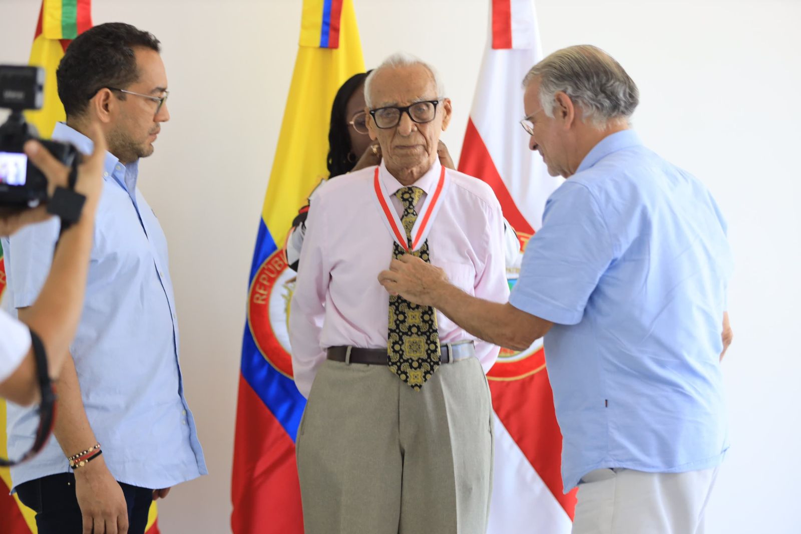 Gobernador del Atlántico, Eduardo Verano, exaltó al ingeniero químico y físico nuclear Guillermo Rodríguez Figueroa